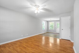 354 Woodale Dr in Clarksville, TN - Building Photo - Building Photo