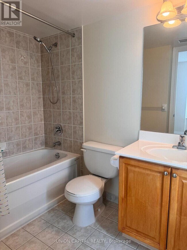 61 Town Centre Court in Toronto, ON - Building Photo - Building Photo