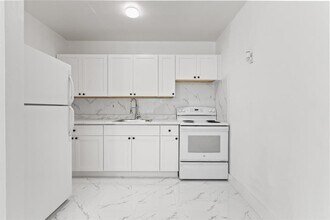 804 NW 2nd Ave in Fort Lauderdale, FL - Foto de edificio - Building Photo