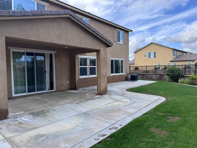 29256 Southerness in Lake Elsinore, CA - Building Photo - Building Photo