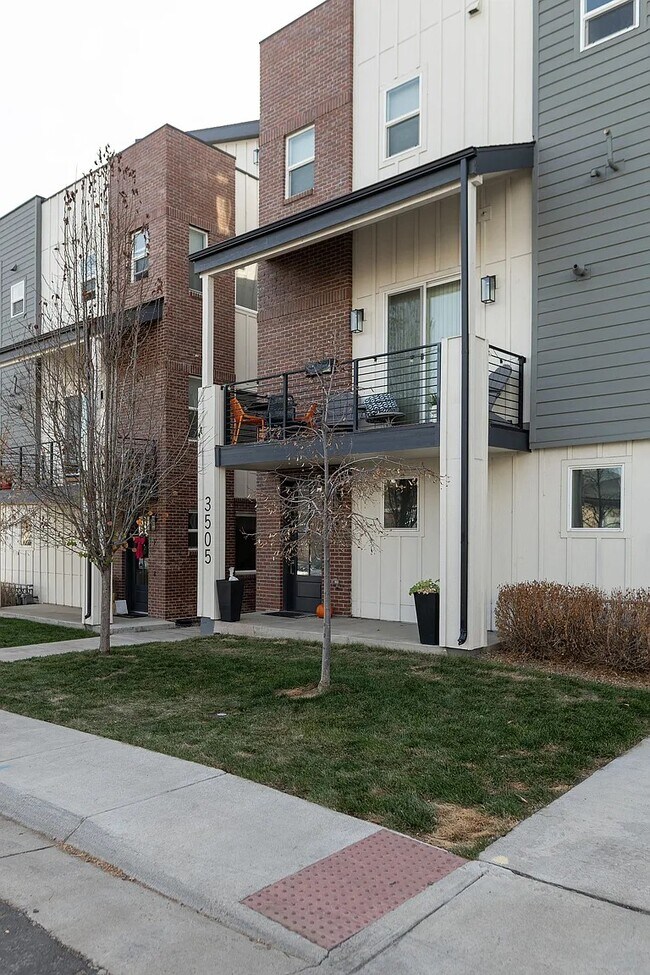 property at 3505 S Marion St