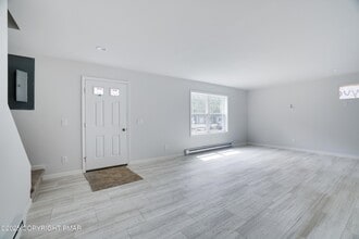 8475 Bumble Bee Way in Tobyhanna, PA - Building Photo - Building Photo
