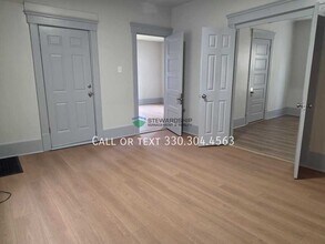 149 Rhodes Ave in Akron, OH - Building Photo - Building Photo
