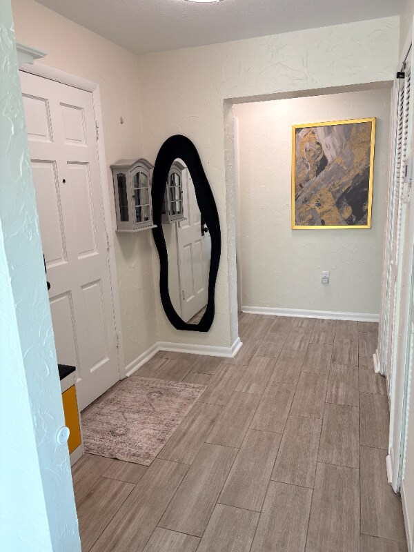 1 Windrush Blvd in Indian Rocks Beach, FL - Foto de edificio - Building Photo