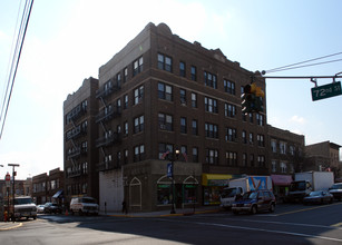 7120-7126 Bergenline Ave in North Bergen, NJ - Building Photo - Building Photo