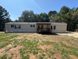 498 Burford Rd in Stonewall, LA - Building Photo