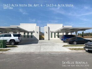 1413 Alta Vista Dr in Progreso Lakes, TX - Building Photo - Building Photo