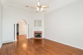 8725 Rogers Park Ave in Memphis, TN - Building Photo - Building Photo