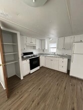 2810 Melvina St in Canon City, CO - Building Photo - Building Photo