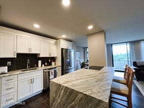 1 Channel Dr in Monmouth Beach, NJ - Building Photo - Building Photo