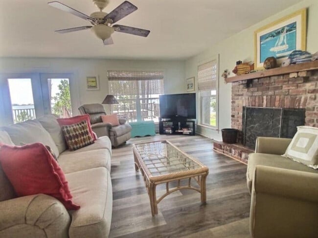 14752 AL-180 in Gulf Shores, AL - Building Photo - Building Photo