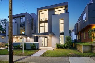 295 Glen Iris Dr NE in Atlanta, GA - Building Photo