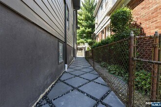 332 Coolidge Ave in Fort Lee, NJ - Building Photo - Building Photo