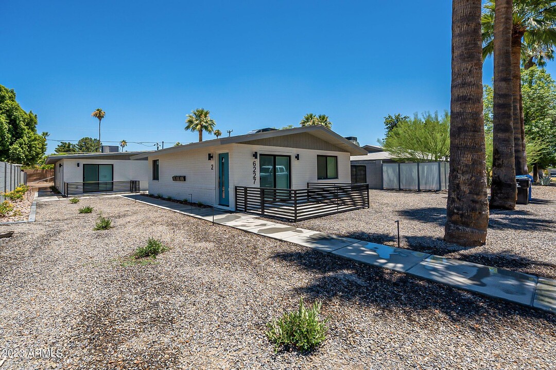6227 N 13th Pl-Unit -1 in Phoenix, AZ - Building Photo