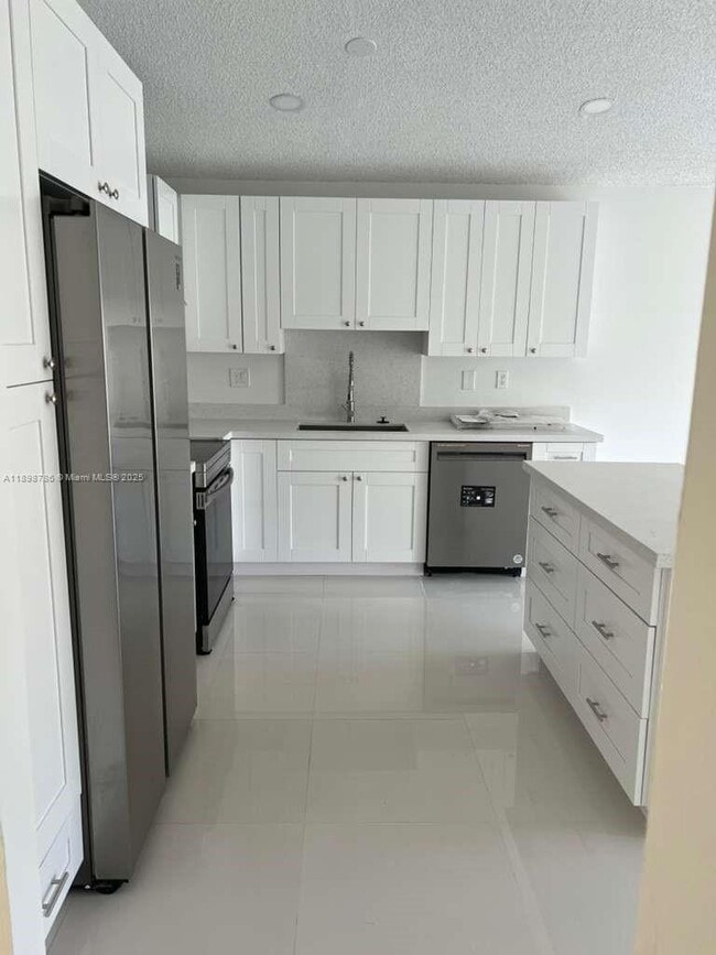 14845 SW 36th Terrace in Miami, FL - Building Photo - Building Photo