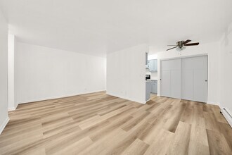 7120 N Sheridan Rd in Chicago, IL - Building Photo - Building Photo