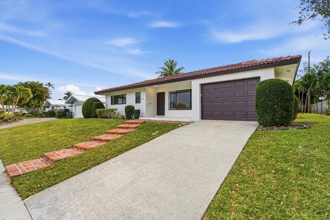 1260 SW 8th St in Boca Raton, FL - Building Photo - Building Photo