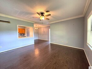 1005 Southwood Dr in Murray, KY - Building Photo - Building Photo