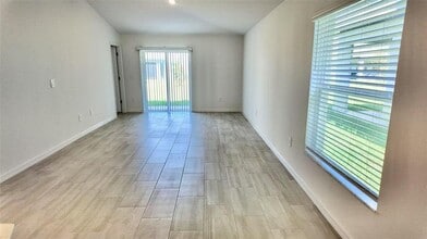 8520 Sea Ray Run in Parrish, FL - Building Photo - Building Photo