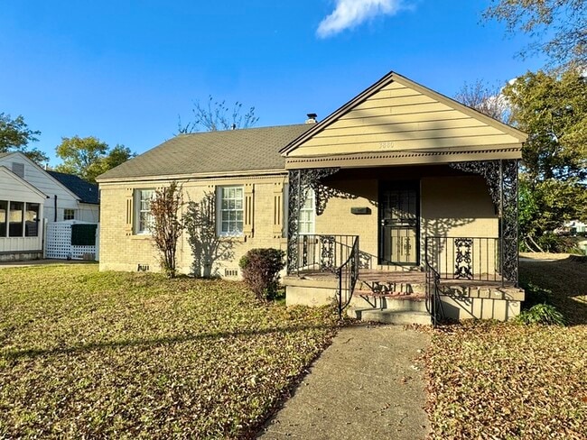 property at 3880 Spottswood Ave