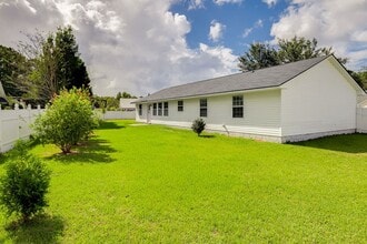 209 Four Oaks Ct in Rincon, GA - Building Photo - Building Photo