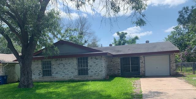 property at 679 Edgeglen Dr