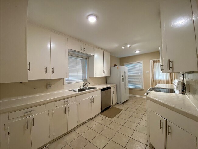 2007 Sheridan St in Houston, TX - Building Photo - Building Photo