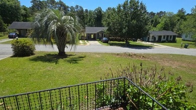 2233 Windsor Rd in Cayce, SC - Building Photo - Building Photo