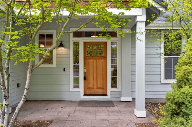 345 Timber Creek Dr in Sisters, OR - Building Photo - Building Photo