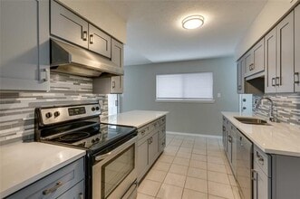 114 Camilla Ln in Garland, TX - Building Photo - Building Photo