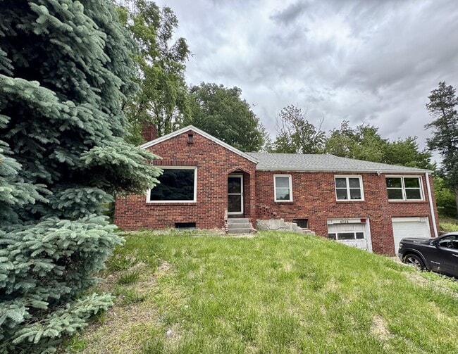 4725 N 60th St in Omaha, NE - Building Photo - Building Photo