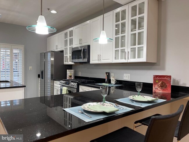 property at 680 9th St SW