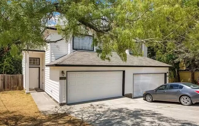 876 Sagewood Trl, Unit 878 Sagewood Trl in San Marcos, TX - Building Photo - Building Photo