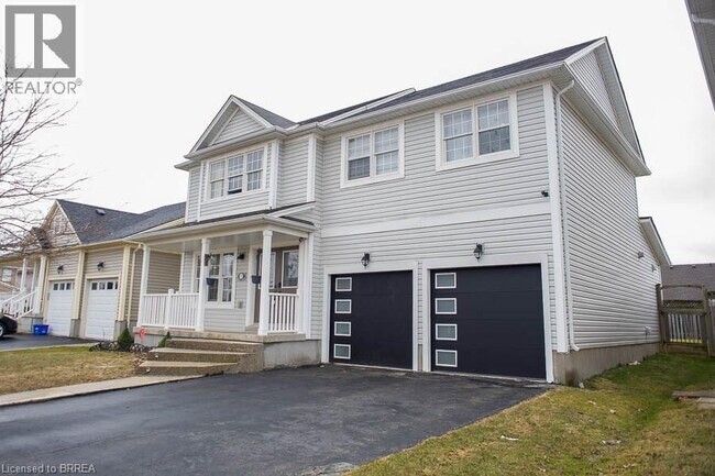 110 Hunter Way in Brantford, ON - Building Photo - Building Photo