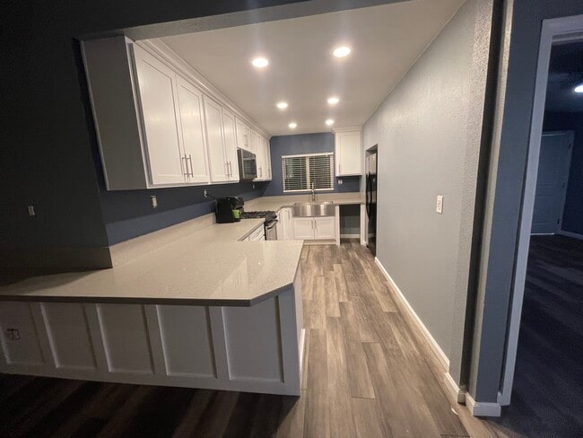 property at 45670 Florida Ave