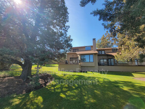 6901 Robin Ct in Redmond, OR - Building Photo - Building Photo