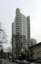 Crystallis in Vancouver, BC - Building Photo - Building Photo