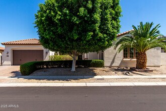 7556 W Crystal Rd in Glendale, AZ - Building Photo - Building Photo