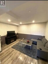 6395 Millers Grove in Mississauga, ON - Building Photo - Building Photo