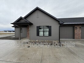 2529 Esther Rose Ln in Billings, MT - Building Photo