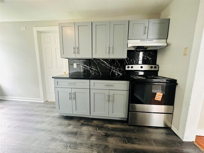 244 Church St in Poughkeepsie, NY - Building Photo - Building Photo