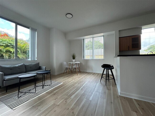 property at 2142 Van Buren St