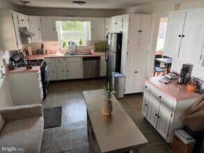 2101 N Nottingham St in Arlington, VA - Building Photo - Building Photo