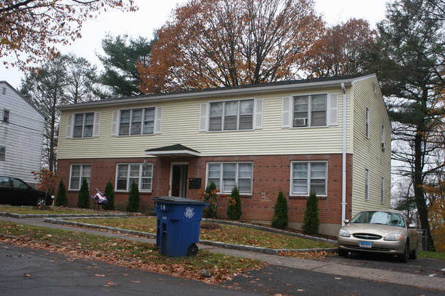 49 Oak Ridge Dr in New Haven, CT - Building Photo - Building Photo