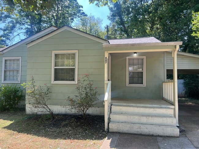 property at 807 Fairway Dr NW