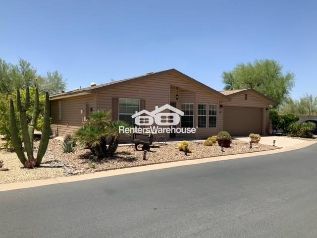 3301 S Goldfield Rd in Apache Junction, AZ - Building Photo