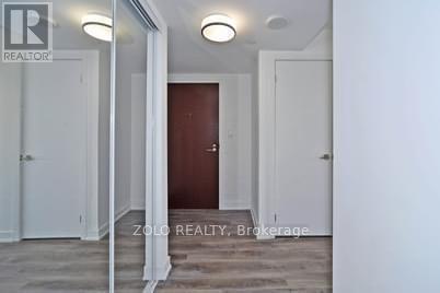 160 Flemington Rd in Toronto, ON - Building Photo - Building Photo