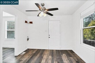 2381 Monterey Ave in Martinez, CA - Building Photo - Building Photo