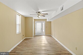 2537 S Broad St in Philadelphia, PA - Building Photo - Building Photo