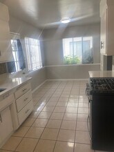 7921 Crenshaw Blvd, Unit 2 in Inglewood, CA - Building Photo - Building Photo
